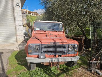 LAND ROVER Defender - 1986