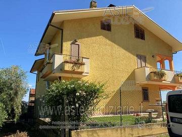 Appartamento Cellino Attanasio [A4301954]
