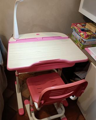 Scrivania più sedia 