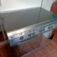 cucina 6 fuochi in acciaio