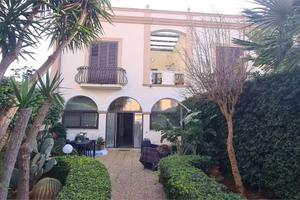 V183 Centro AMPIA E LUMINOSA VILLA VIA OBERDAN