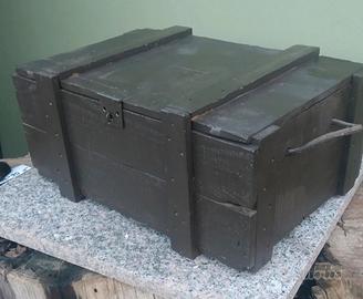 cassa militare vintage per munizioni 