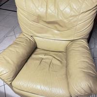 Poltrona reclinabile con dondolo  incorporato