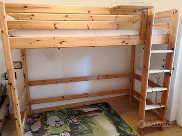 Letto rialzato della Flexa in legno massiccio