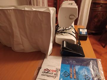 Macchina da cucire Necchi