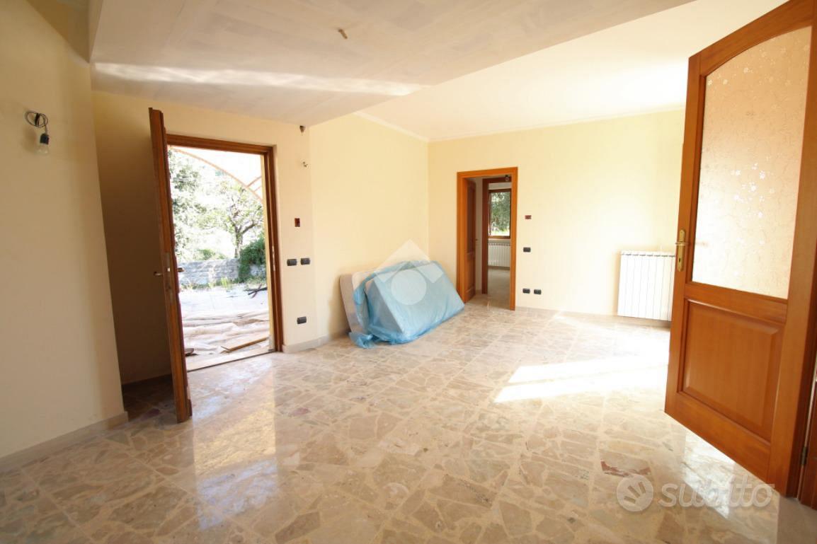 VILLA SINGOLA A POGGIO MIRTETO - Altro