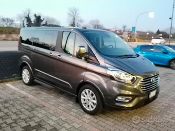 Ford tourneo custom Titanium 150 Cv.