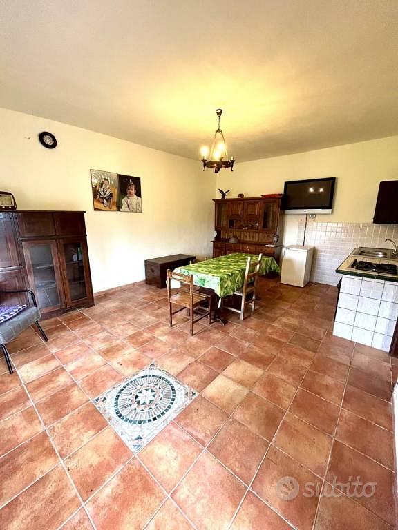 Rustico / Casale di 40 m² con 1 locale a Tuscania - Vista 3