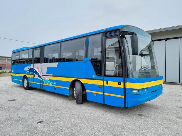 Autobus di linea 55 posti | marmitta euro 5 |
 in vendita a Cuneo