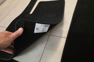 Set Tappetini Originali Tesla Model Y Nuovi