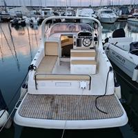 Barca cabinato Quasar 24 motore 200cv turbodiese