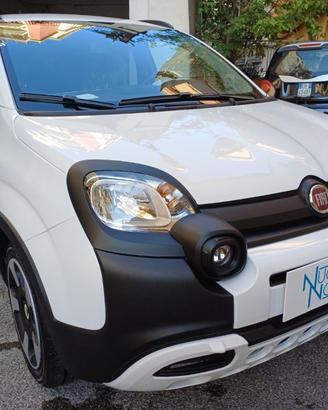 FIAT Panda Pandina Cross 1.0 FireFly Hybrid 5°P
