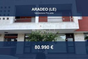 Immobile in asta di 140 m² a Aradeo