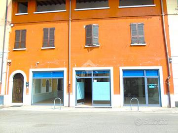 NEGOZIO A BAGNOLO MELLA