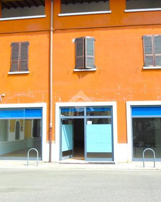 NEGOZIO A BAGNOLO MELLA