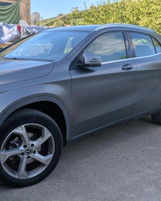 Mercdes GLA