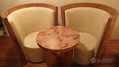 Meravigliose poltrone decò con tavolino 