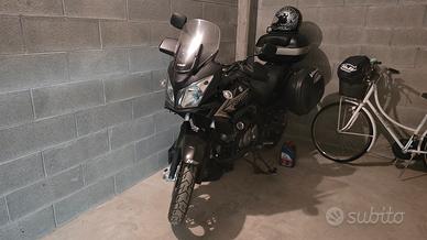 Suzuki V-Strom ABS Traveller accessoriata valigie 