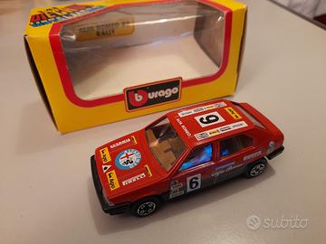 Alfa Romeo 33 Rally modello Burago 1/43