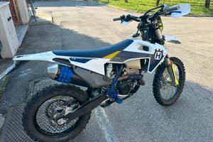 Husqvarna FE 250  4T