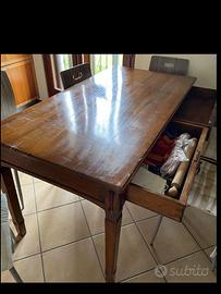 Tavolo, madia e cassapanca d'epoca restaurati