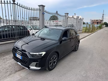 Audi A1 allstreet 30 TFSI Identity Contrast 2022