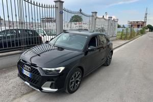 Audi A1 allstreet 30 TFSI Identity Contrast 2022