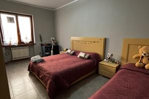 Stanza singola con letto matrimoniale e bagno