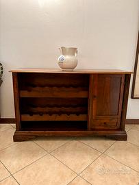 Mobile portabottiglie con antina e cassetto