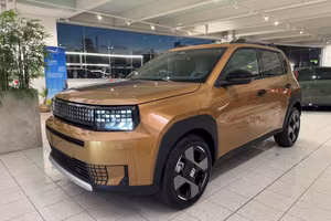 FIAT GRANDE PANDA 1.2 hybrid La Prima 110cv edct -