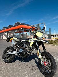 FANTIC SUPERMOTARD 125 PERFORMANCE 2019