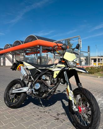 FANTIC SUPERMOTARD 125 PERFORMANCE 2019