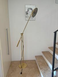 Lampada a pavimento