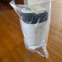 Mangia pannolini con box sigillata di sacchetti