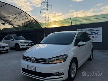 Volkswagen Touran 1.6 TDI Executive BlueMotion Tec