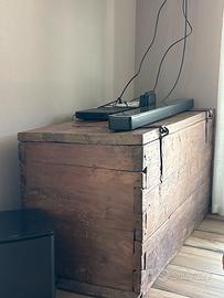 Cassapanca/ baule antico