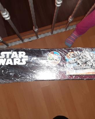 Millennium Falcon Lego 75105 NUOV0