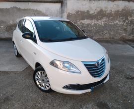 Lancia Ypsilon 1.2 69 CV 5 porte S&S Platinum x ne