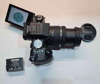 Lumix G70 con 14-42, SD 64GB, 2 batterie e borsa
