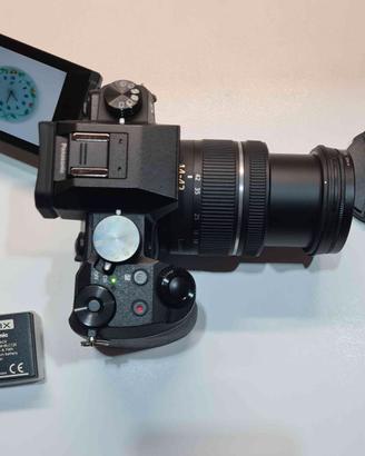 Lumix G70 con 14-42, SD 64GB, 2 batterie e borsa