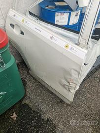 Portiera posteriore destra toyota rav 4 (v serie)