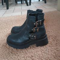 stivaletti Bershka 