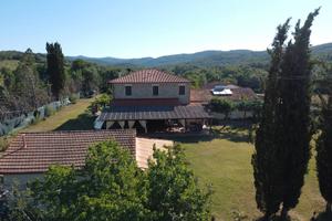 Casale con annesso e parco Monteverdi Marittimo