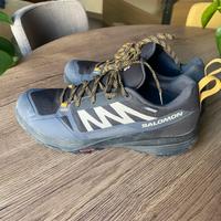 Scarpa di trekking “Salomon”