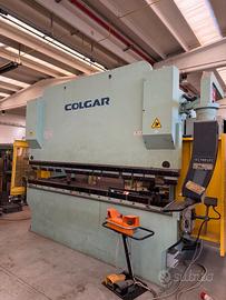 PRESSA PIEGATRICE COLGAR