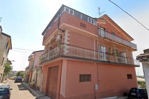 Secondo piano con terrazzo