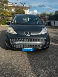 Peugeot 107 - 2011