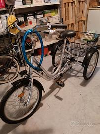 Triciclo per adulti/Bici a tre ruote