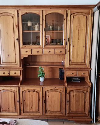 CREDENZA IN LEGNO DI PINO DI SVEZIA.