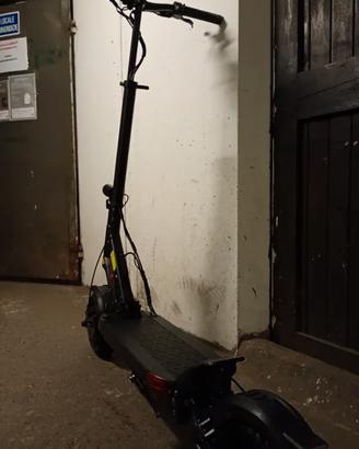 Monopattino Elettrico Joyor T10